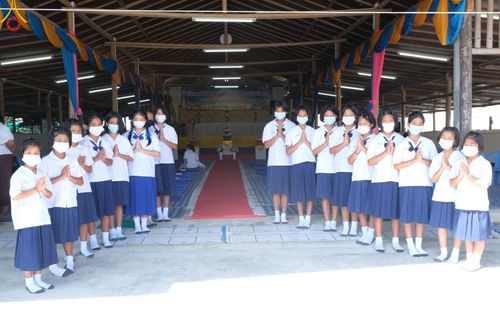 ภาพ No.83102:พิธีทอดผ้าป่ากำเเพงเเก้วเฟส 2 เฟสสำเร็จ  แผ่นดินอันศักดิ์สิทธิ์ สถานที่สถาปนา ปทุมเจดีย์ พระพุทธเจ้าห้าพระองค์  ณ ศูนย์อบรมเยาวชนปัตตานี อ.หนองจิก จ.ปัตตานี ในวันอาทิตย์ ที่ 25 มิถุนายน พ.ศ. 2566