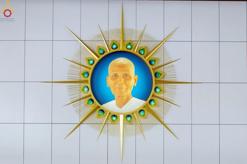 ภาพ No.211022:วันพฤหัสบดีที่ 13 มีนาคม พ.ศ. 2568  กิจกรรมวันพระ ขึ้น 15 ค่ำ เดือน 4 พิธีบุพเปตพลี ครั้งที่ 160 และ พิธีฉลองชัยสวดธัมจักรกัปปวัตนสูตร ครบ 7,196,000,000 จบ ณ วัดพระธรรมกาย