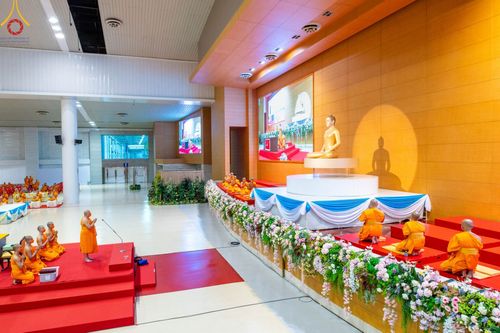 ภาพ No.88217:พิธีทอดผ้าป่าถวายทุนการศึกษาพระภิกษุสามเณรทั่วโลก, มอบโล่ผู้อุปถัมภ์มหาวิทยาลัยฯ ในวันครบรอบสถาปนา 20 ปี มหาวิทยาลัยธรรมกายแคลิฟอร์เนีย (DOU), พิธีถวายมหาสังฆทาน 108 รูป บูชาธรรมมหาปูชนียาจารย์ วันเสาร์ที่ 16 กันยายน พ.ศ. 2566 ณ ห้องแก้วสารพัดนึก1 วัดพระ