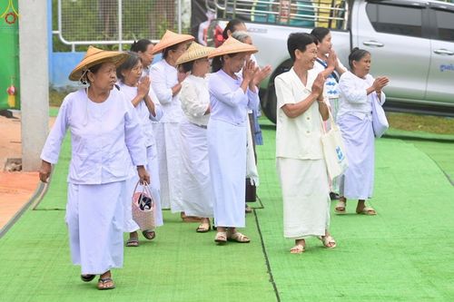 ภาพ No.272024:วันที่ 12 ตุลาคม พ.ศ. 2568 พิธีทอดกฐินสามัคคีทั่วไทย ณ ศูนย์ปฏิบัติธรรมขุนยวม  อ.ขุนยวม จ.แม่ฮ่องสอน  โดยคณะศิษยานุศิษย์ บูชาธรรม 81 ปี หลวงพ่อธัมมชโย