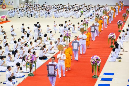 ภาพ No.57906:พิธีมุทิตาสักการะพระสังฆาธิการ ผู้ที่ได้รับพระราชทานเลื่อนและตั้งสมณศักดิ์ ปีพุทธศักราช 2567 วันอาทิตย์ที่ 28 เมษายน พ.ศ. 2567 ณ วัดพระธรรมกาย จ.ปทุมธานี