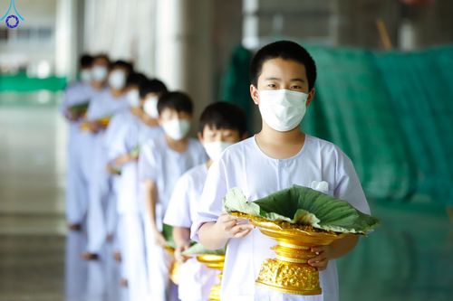 ภาพ No.83741:พิธีตัดปอยผมและปลงผม ในโครงการบรรพชาสามเณร ธรรมทายาทรุ่นโรงเรียนนานาชาติ ณ วัดพระธรรมกาย วันเสาร์ที่ 15 กรกฎาคม พ.ศ.2566