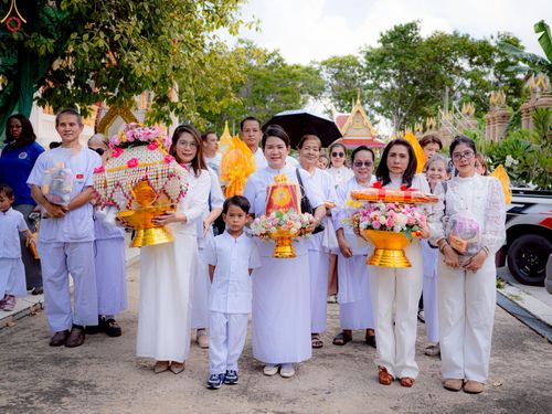 ภาพ No.259607:วันที่ 19 ตุลาคม พ.ศ. 2568 พิธีทอดกฐินสามัคคีทั่วไทย 30,000 วัด โดยคณะศิษยานุศิษย์ บูชาธรรม 81 ปี หลวงพ่อธัมมชโย ณ วัดปทีปพลีผล แขวงท่าข้าม เขตบางขุนเทียน จ.กรุงเทพฯ