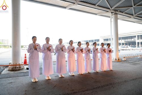 ภาพ No.136514:พิธีตักบาตร พิธีบูชาข้าวพระ ในวันอาทิตย์ต้นเดือนที่ 5 พฤษภาคม พ.ศ. 2567 ณ วัดพระธรรมกาย จ.ปทุมธานี