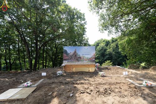 ภาพ No.148837:พิธีวางดวงแก้ว และโปรยรัตนชาติ  สถาปนาหมู่บ้านปฏิบัติธรรม และพิธีถวายภัตตาหารเพลแด่พระบวชใหม่ วัดป่าธรรมกายนานาชาติโทชิหงิ ประเทศญี่ปุ่น วันที่ 13 สิงหาคม พ.ศ. 2567