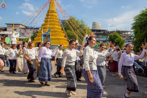 ภาพ No.269853:วันที่ 26 ตุลาคม พ.ศ. 2568 พิธีทอดกฐินสามัคคีทั่วไทย ณ วัดเทพนารี เขตบางพลัด กรุงเทพมหานคร โดยคณะศิษยานุศิษย์ บูชาธรรม 81 ปี หลวงพ่อธัมมชโย