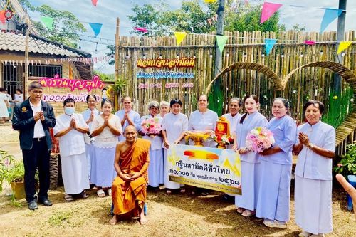 ภาพ No.272218:วันที่ 31 ตุลาคม พ.ศ. 2568 พิธีทอดกฐินสามัคคีทั่วไทย ณ วัดหลวงปู่อิ่มวิปัสนา อ.นาทวี จ.สงขลา โดยคณะศิษยานุศิษย์ บูชาธรรม 81 ปี หลวงพ่อธัมมชโย