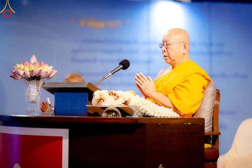 ภาพ No.142073:พิธีสวดธัมมจักกัปปวัตตนสูตร ด้วยยอดสวด 6,481,000,000 จบ ในวันศุกร์ที่ 21 มิถุนายน พ.ศ. 2567 (วันพระ ขึ้น 15 ค่ำ เดือน 7) ณ วัดพระธรรมกาย จ.ปทุมธานี