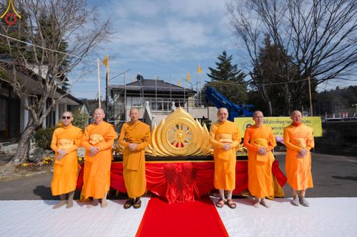 ภาพ No.132126:พิธีประดิษฐานยอดอุโบสถ บูชาธรรม 80 ปี หลวงพ่อธัมมชโย ณ วัดพระธรรมกายโทชิหงิ ประเทศญี่ปุ่น วันอาทิตย์ที่ 24 มีนาคม พ.ศ. 2567