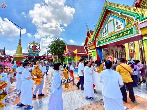 ภาพ No.256356:วันที่ 12 ตุลาคม พ.ศ. 2568 พิธีทอดกฐินสามัคคีทั่วไทย 30,000 วัด โดยคณะศิษยานุศิษย์ บูชาธรรม 81 ปี หลวงพ่อธัมมชโย ณ วัดเสาธงนอก อ.บางเสาธง จ.สมุทรปราการ