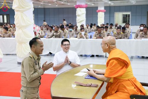 ภาพ No.104673:การประชุมกำนัน ผู้ใหญ่บ้าน สารวัตรกำนัน แพทย์ประจำตำบล และผู้ช่วยผู้ใหญ่บ้าน อ.คลองหลวง จ.ปทุมธานี ประจำเดือนธันวาคม พ.ศ. 2566 วันพฤหัสบดีที่ 28 ธันวาคม พ.ศ. 2566 เวลา 13.30 น. ณ ห้องสัมมนา SPD 7 E สภาธรรมกายสากล วัดพระธรรมกาย