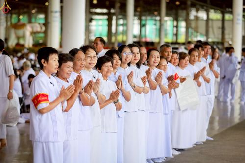 ภาพ No.263861:วันอาทิตย์ที่ 2 พฤศจิกายน พ.ศ. 2568 พิธีตักบาตรอาทิตย์ต้นเดือน ณ บ้านแก้วเรือนทองคุณยายฯ วัดพระธรรมกาย