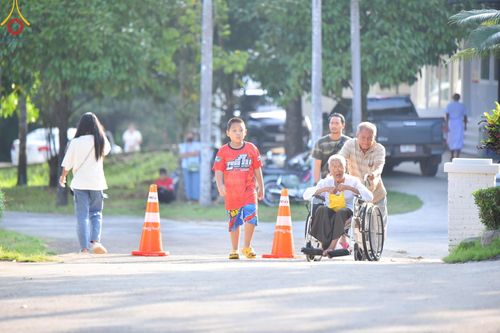 ภาพ No.133572:พิธีบรรพชาสามเณร ณ ศูนย์ปฏิบัติธรรมเขาคิชฌกูฏ จ.จันทบุรี วันที่ 4 เมษายน พ.ศ. 2567