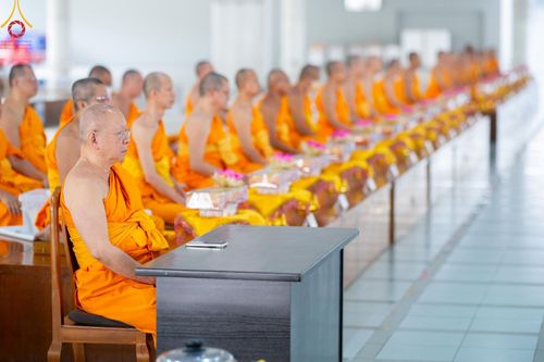 ภาพ No.212603:วันพฤหัสบดีที่ 20 มีนาคม พ.ศ. 2568 พิธีเจริญพระพุทธมนต์ เนื่องในอายุวัฒนมงคลครบ 74 ปี พระภาวนาธรรมวิเทศ วิ. (ภูเบศ ฌานาภิญโญ) ณ หอฉันคุณยายฯ วัดพระธรรมกาย