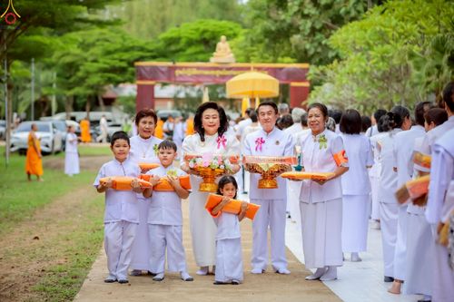 ภาพ No.255808:วันที่ 14 ตุลาคม พ.ศ. 2568 พิธีทอดกฐินสามัคคีทั่วไทย 30,000 วัด โดยคณะศิษยานุศิษย์ บูชาธรรม 81 ปี หลวงพ่อธัมมชโย ณ ศูนย์ปฏิบัติธรรมชัยนาท ต.ธรรมามูล อ.ชัยนาท จ.ชัยนาท