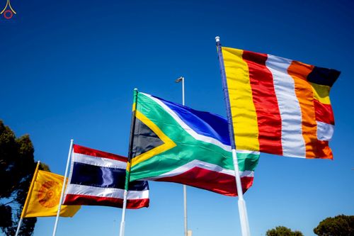 ภาพ No.270360:วันอาทิตย์ที่ 19 ตุลาคม พ.ศ. 2568 พิธีทอดกฐินสามัคคี เพื่อสถาปนากุฏิสงฆ์  น้อมถวายเป็นพุทธบูชาและบูชาธรรม แด่หลวงพ่อธัมมชโย ณ วัดพุทธเคปทาวน์  ประเทศสาธารณรัฐแอฟริกาใต้