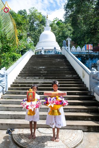 ภาพ No.175853:พิธีทอดผ้าป่าสมทบกฐิน ณ วัดธัมเมสวา รามายา มาตะเล ศรีลังกา โดยมูลนิธิธรรมกาย ในนามหลวงพ่อธัมมชโย วันที่ 9 พฤศจิกายน พ.ศ. 2567