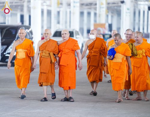 ภาพ No.120732:องค์กรปกครองส่วนท้องถิ่นปทุมฯ ร่วมคณะสงฆ์ ภาครัฐ ภาคเอกชน คณะศิษย์วัดพระธรรมกาย รวมใจพสกนิกรบำเพ็ญกุศลอุทิศถวายสมเด็จพระบูรพมหากษัตริยาธิราช พร้อมด้วยบูรพาจารย์ ผู้มีอุปการคุณต่อพระพุทธศาสนา และแผ่นดิน