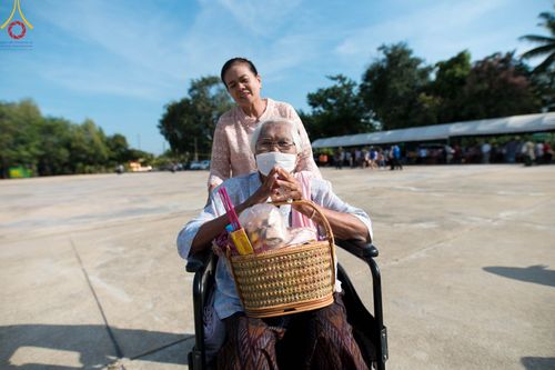 ภาพ No.96236:พิธีทอดกฐินสามัคคีทั่วไทย 5,000 วัด ณ วัดบ่อหว้า อ.หนองหญ้าไซ จ.สุพรรณบุรี วันที่ 19 พฤศจิกายน พ.ศ. 2566