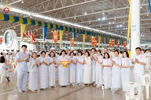 ภาพ No.215340:วันอาทิตย์ต้นเดือนที่ 6 เมษายน พ.ศ. 2568 ขบวนอัญเชิญผ้าป่าสมทบ มหาสังฆทาน 40,000 กว่าวัดทั่วประเทศ ณ สภาธรรมกายสากล วัดพระธรรมกาย