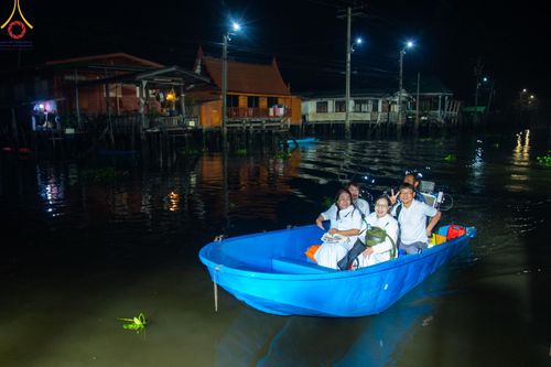 ภาพ No.197589:พิธีตักบาตรพระธรรมยาตรา ณ อนุสรณ์สถานลำดับที่ 4 สถานที่เกิดด้วยกายธรรม วัดโบสถ์(บน) ต.บางคูเวียง จ.นนทบุรี ในโครงการธรรมยาตรา กตัญญูบูชา มหาปูชนียาจารย์ พระมงคลเทพมุนี(สด จนฺทสโร) พระผู้ปราบมาร อนุสรณ์สถาน 7 แห่ง ปีที่ 13 วันที่ 19 มกราคม พ.ศ. 2568