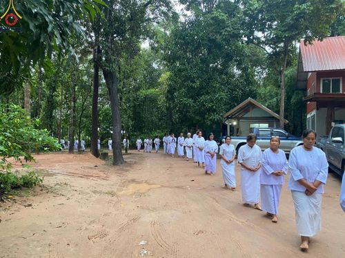 ภาพ No.157253:โครงการ อุบาสกแก้ว อุบาสิกาแก้ว รุ่นที่ 3 ตัวแทนทอดกฐินสามัคคีทั่วไทย 30,000 วัด ระหว่างวันที่ 20-22 กันยายน พ.ศ. 2567 ณ ศูนย์ปฏิบัติธรรมหนองบัวลำภู