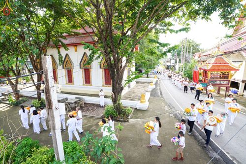 ภาพ No.93485:พิธีทอดกฐินสามัคคีทั่วไทย 5,000 วัด สร้างกุฏิที่พักสงฆ์ และอาคารปฎิบัติธรรม ณ วัดกลางธนรินทร์ ต.บ้านแป้ง อ.พรหมบุรี จ.สิงห์บุรี วันที่ 12 พฤศจิกายน พ.ศ. 2566