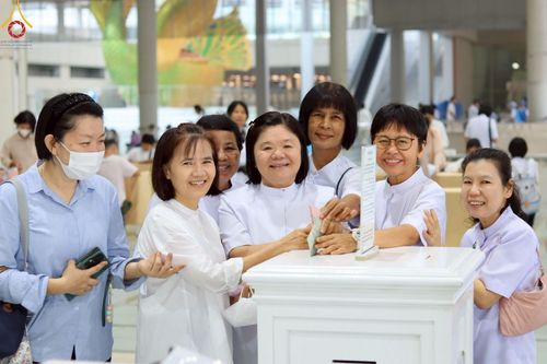 ภาพ No.213220:วันศุกร์ที่ 28 มีนาคม พ.ศ. 2568 (วันพระ แรม 15 ค่ำ เดือน 4) พิธีบุพเปตพลี ครั้งที่ 161 ร่วมอุทิศบุญแด่หมู่ญาติที่ล่วงลับไปแล้ว และสืบทอดอายุพระพุทธศาสนา ณ หอฉันคุณยายอาจารย์ฯ วัดพระธรรมกาย