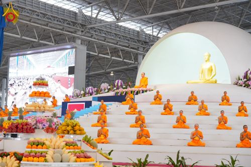 ภาพ No.126575:พิธีบูชาข้าวพระ ในวันอาทิตย์ต้นเดือนที่ 3 มีนาคม พ.ศ. 2567 ณ วัดพระธรรมกาย จ.ปทุมธานี