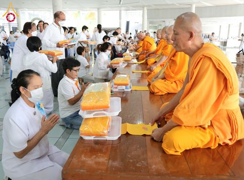 ภาพ No.209855:วันพุธที่ 26 กุมภาพันธ์ พ.ศ. 2568 พิธีบุพเปตพลี ครั้งที่ 159 ณ หอฉันคุณยายอาจารย์จันทร์ขนนกยูง วัดพระธรรมกาย