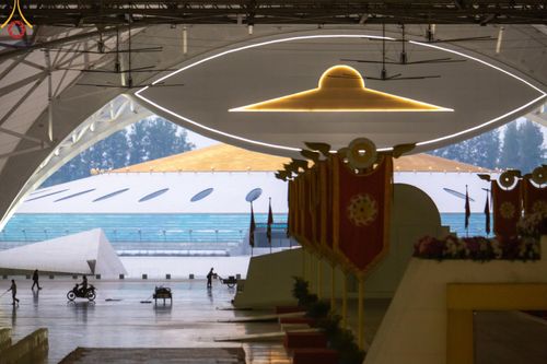 ภาพ No.207185:พิธีตักบาตร และปฏิบัติธรรมช่วงสาย ในวันมาฆบูชา วันพุธที่ 12 กุมภาพันธ์ พ.ศ. 2568 ณ วัดพระธรรมกาย จังหวัดปทุมธานี