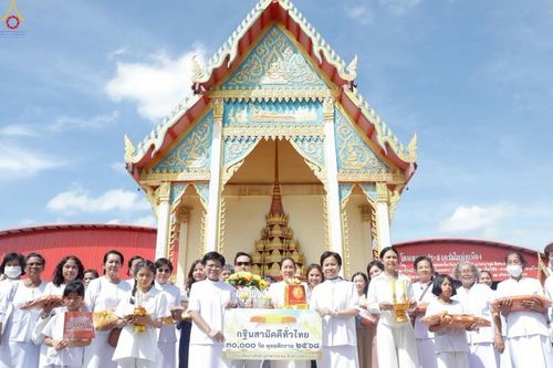 ภาพ No.257100:วันที่ 17 ตุลาคม พ.ศ. 2568 พิธีทอดกฐินสามัคคีทั่วไทย 30,000 วัด โดยคณะศิษยานุศิษย์ บูชาธรรม 81 ปี หลวงพ่อธัมมชโย ณ วัดใหม่คูเมือง อ.เดิมบางนางบวช จ.สุพรรณบุรี