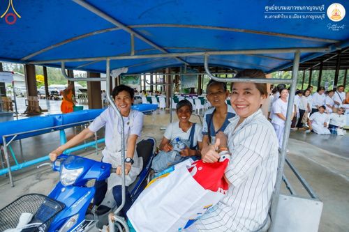 ภาพ No.157781:โครงการอบรมอุบาสก อุบาสิกาแก้ว  ตัวแทนทอดกฐิน 30,000 วัด ทั่วไทย บูชาธรรม 80 ปี หลวงพ่อธัมมชโย โซนตะวันตก 6 จังหวัด รุ่นที่ 3 ระหว่างวันที่ 20-22 กันยายน พ.ศ. 2567 ณ ศูนย์อบรมเยาวชนกาญจนบุรี