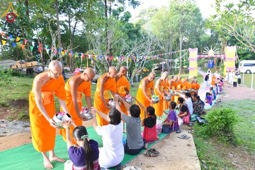 ภาพ No.175575:พิธีทอดกฐิน วัดพระธรรมจาริกบ้านต่อปล้าคี ตำบลแม่สอง อำเภอท่าสองยาง จังหวัดตาก ในโครงการกฐินสามัคคีทั่วไทย 30,000 วัด บูชาธรรม 80 ปี หลวงพ่อธัมมชโย โดยคณะศิษยานุศิษย์วัดพระธรรมกาย วันที่ 15 พฤศจิกายน พ.ศ. 2567