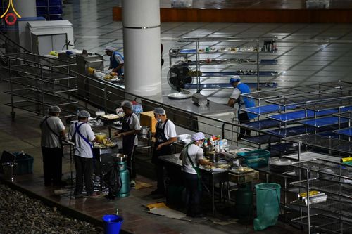 ภาพ No.182292:พิธีถวายภัตตาหารเมนูสวรรค์ "เพื่อการบรรลุธรรม" วันเสาร์ที่ 14 ธันวาคม พ.ศ. 2567 ณ หอฉันคุณยายอาจารย์ฯ วัดพระธรรมกาย