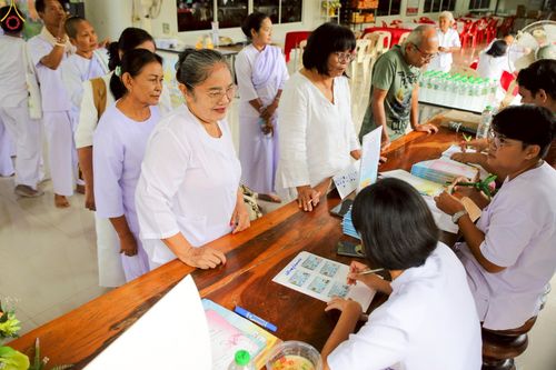 ภาพ No.248174:วันที่ 26-28 กันยายน พ.ศ. 2568 โครงการอบรมอุบาสกแก้ว อุบาสิกาแก้ว รุ่นที่ 3 ผู้แทนทอดกฐินสามัคคีทั่วไทย 30,000 วัด บูชาธรรม 81 ปี หลวงพ่อธัมมชโย ณ ธุดงคสถานสุราษฎร์ธานี