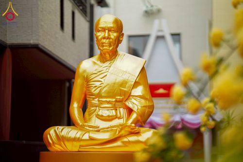 ภาพ No.221239:วันศุกร์ที่ 25 เมษายน พ.ศ. 2568 พิธีอัญเชิญรูปเหมือนพระมงคลเทพมุนี (สด จนฺทสโร) พระผู้ปราบมาร พิธีทอดผ้าป่าสามัคคี 25 ปี พิธีถวายสังฆทาน 15 วัด แด่เจ้าอาวาสภาคพื้นเอเชีย และแอฟริกา ในวาระครบ 25 ปี วัดพระธรรมกายโอซาก้า ประเทศญี่ปุ่น