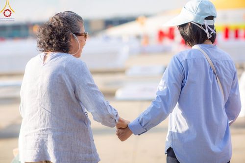 ภาพ No.218890:วันที่ 18-20 เมษายน พ.ศ. 2568 การเตรียมงานในลานธรรม , วิหารคด เพื่องานวันคุ้มครองโลก 22 เมษายน พศ. 2568