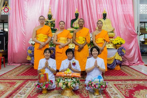 ภาพ No.178324:พิธีทอดกฐิน ณ วัดหัวโพธิ์ ต.หัวโพธิ์ อ.สองพี่น้อง จ.สุพรรณบุรี ในโครงการทอดกฐินสามัคคีทั่วไทย 30,000 วัด บูชาธรรม 80 ปี หลวงพ่อธัมมชโย โดยคณะศิษยานุศิษย์วัดพระธรรมกาย วันที่ 9 พฤศจิกายน พ.ศ. 2567