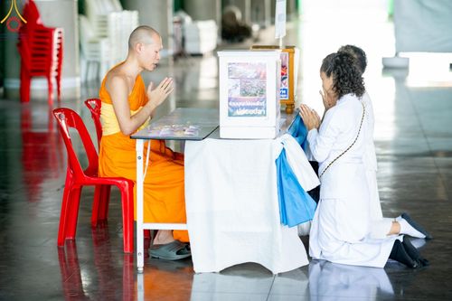 ภาพ No.142237:พิธีตักบาตรฉลองพระใหม่ ในโครงการอุปสมบทหมู่ธรรมทายาท ระดับอุดมศึกษา รุ่นที่ 51 ภาคฤดูฝน ณ วัดพระธรรมกาย จ.ปทุมธานี วันเสาร์ที่ 22 มิถุนายน พ.ศ. 2567