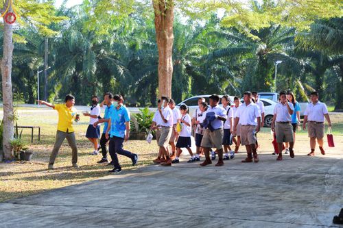 ภาพ No.102564:วันรวมพลังเด็กดี V-Star ผู้นำฟื้นฟูศีลธรรมโลก จังหวัดชุมพร วันที่ 15 ธันวาคม พ.ศ. 2566 ณ ธุดงคสถานชุมพร อ.เมือง จ.ชุมพร