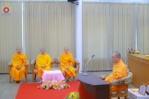 ภาพ No.197507:พิธีถวายสังฆทานคณะสงฆ์ 2 นิกายเชื่อมสัมพันธ์ไทย-เกาหลี วันอาทิตย์ที่ 5 มกราคม พ.ศ. 2568 ณ อาคารชมรมภาวนารักษ์ วัดพระธรรมกาย อำเภอคลองหลวง จังหวัดปทุมธานี