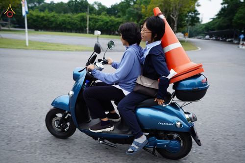 ภาพ No.88642:คณะสงฆ์ เจ้าหน้าที่ และสาธุชน ทุ่มเทแรงกายแรงใจเตรียมงาน เพื่องานวันครูผู้ค้นพบวิชชาธรรมกาย ตั้งแต่วันที่ 20 กันยายน พ.ศ. 2566