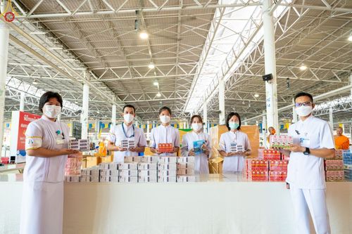 ภาพ No.85720:พิธีถวายคิลานเภสัชและอุปกรณ์การแพทย์ บูชาธรรมเนื่องในวันธรรมชัย วันที่ 19 สิงหาคม พ.ศ. 2566 ณ ห้องแก้วสารพัดนึก วัดพระธรรมกาย