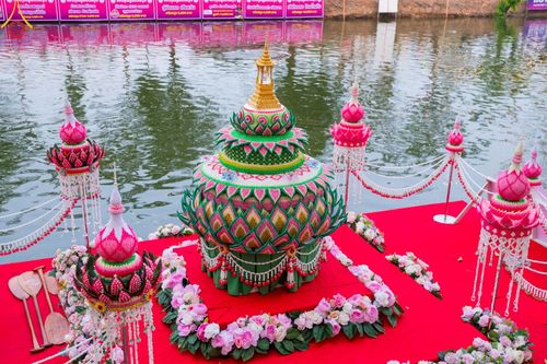 ภาพ No.123798:ขบวนพาเหรดเรือในพิธีเปิดโครงการแข่งขันเรือพาย อบต.คลองสาม ประจำปี พ.ศ. 2567 วันเสาร์ที่ 17 กุมภาพันธ์ พ.ศ. 2567