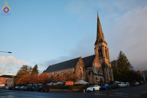 ภาพ No.172119:พิธีทอดกฐิน วัดพระธรรมกายสก็อตแลนด์ บูชาธรรม 80 ปี หลวงพ่อธัมมชโย โดยคณะศิษยานุศิษย์วัดพระธรรมกาย วันที่ 25 ตุลาคม พ.ศ. 2567