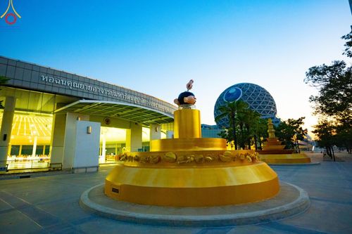 ภาพ No.184739:พิธีถวายภัตตาหารเมนูสวรรค์ "เพื่อการบรรลุธรรม" เนื่องในวาระอายุวัฒนมงคล 84 ปี หลวงพ่อทัตตชีโว วันเสาร์ที่ 21 ธันวาคม พ.ศ. 2567 ณ หอฉันคุณยายอาจารย์ฯ วัดพระธรรมกาย