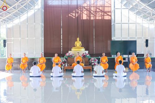 ภาพ No.180332:พิธีตัดปอยผม ปลงผม นาคธรรมทายาท ในโครงการบรรพชาอุปสมบทหมู่ บูชาธรรมมหาปูชนียาจารย์ 2567  วันที่ 4 ธันวาคม พ.ศ. 2567 ณ ศูนย์ปฏิบัติธรรมแก้วภูเรือ จ.เลย