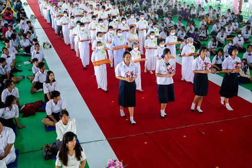 ภาพ No.97296:พิธีทอดผ้าป่า เพื่อสร้าง "ลานอเนกประสงค์พญานาค 4 ตระกูล" และพิธีจุดประทีปโคมลอย ลอยกระทง ถวายประทีปเป็นพุทธบูชา ณ พุทธอุทยานนานาชาติ จ.หนองคาย วันที่ 27 พฤศจิกายน พ.ศ. 2566