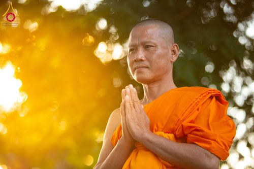 ภาพ No.181162:พิธีอุปสมบท ณ วัดพระเจ้าตนหลวง จังหวัดลำพูน ในโครงการอุปสมบทบูชาธรรมมหาปูชนียาจารย์ วันที่ 8 ธันวาคม พ.ศ. 2567